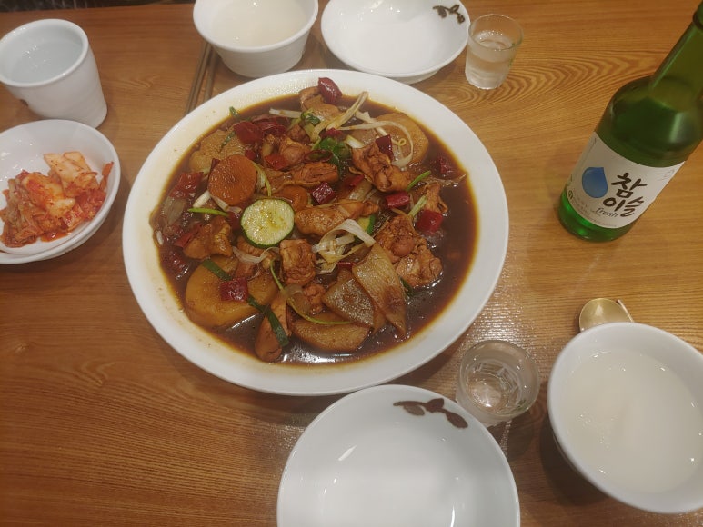 봉추찜닭합정교보문고점 이미지