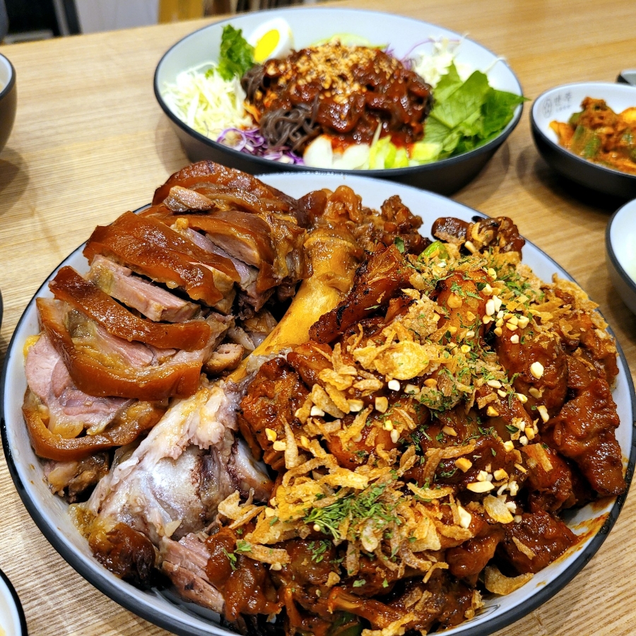 만족오향족발신 이미지