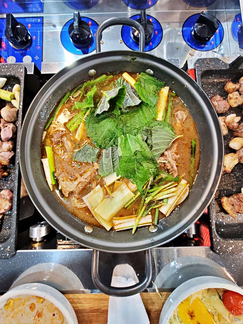 오리촌참숯회전구이 이미지