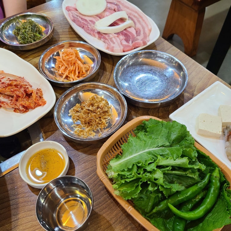 탕가네생고기김치찌개 이미지