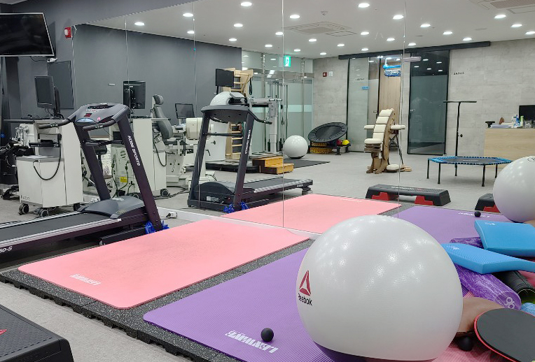 윈재활의학과 이미지