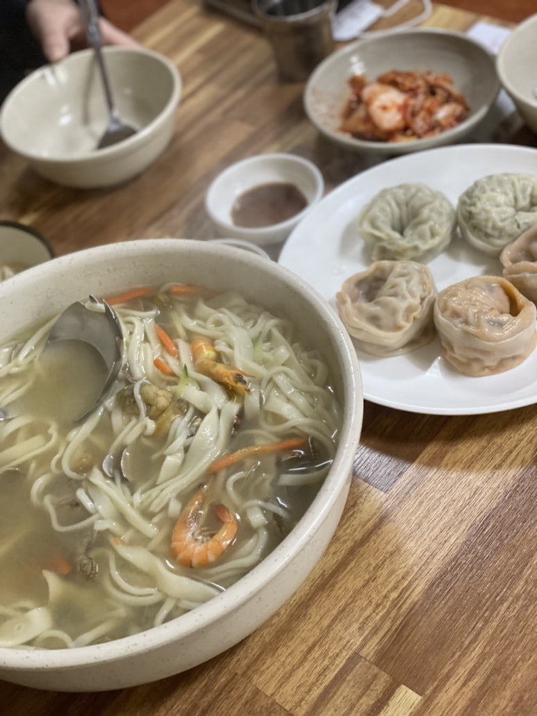 영심이해물칼국수 이미지