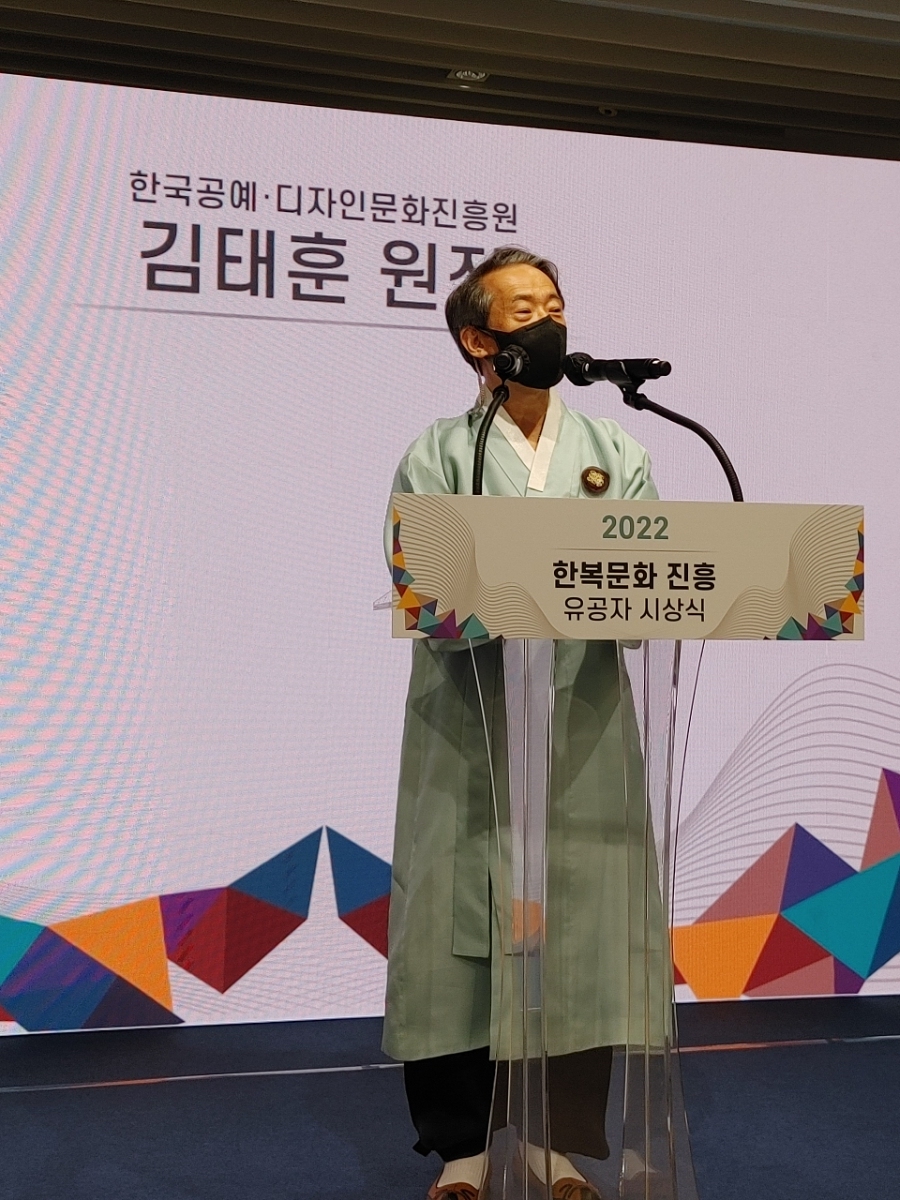 생성공간여백 이미지