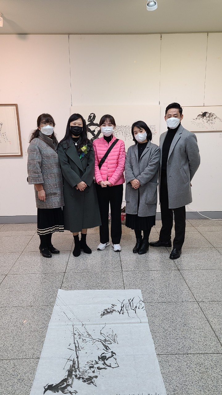 시우그리다 이미지