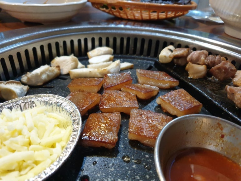 맛내음왕소금구이팔용점 이미지