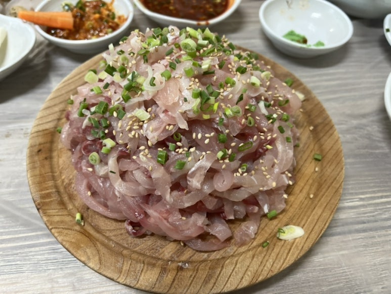 등나무횟집 이미지