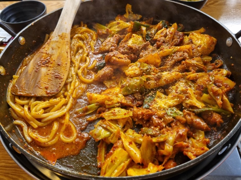 유가네닭갈비거제아주점 이미지
