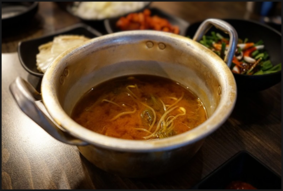 아씨네족발 이미지