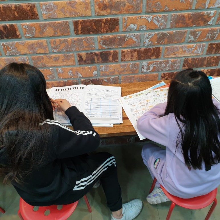 오뉴실용음악학원 이미지