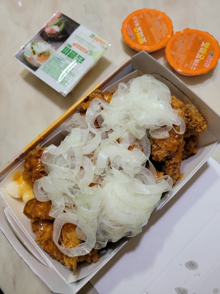 자담치킨 명륜점 이미지