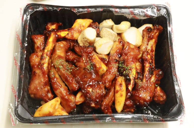 닥엔돈스쪽갈비치킨 이미지