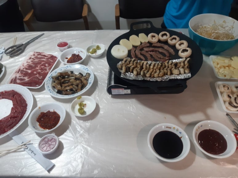 풍천장어와부산꼼장어 이미지