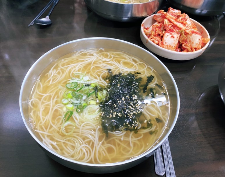 지동손칼국수 이미지