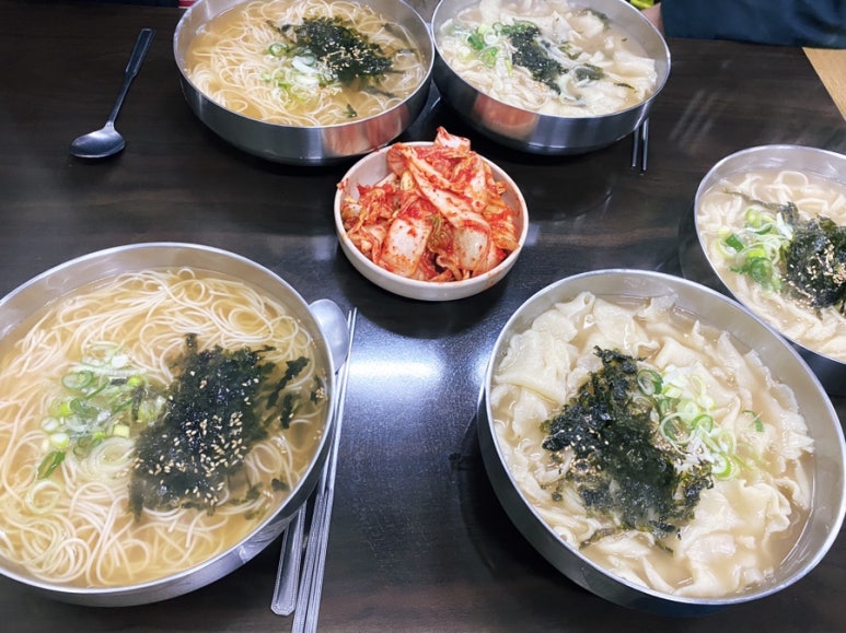 지동손칼국수 이미지
