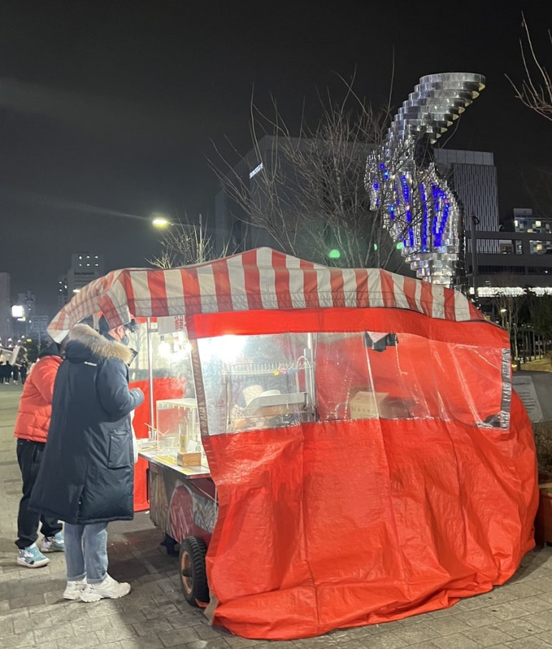 꿀꿀토스트 이미지