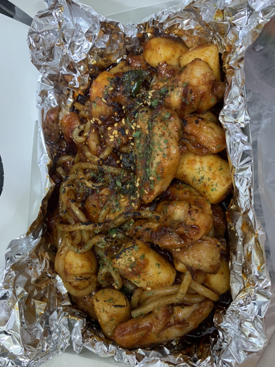 냠냠숯불두마리치킨내서 이미지