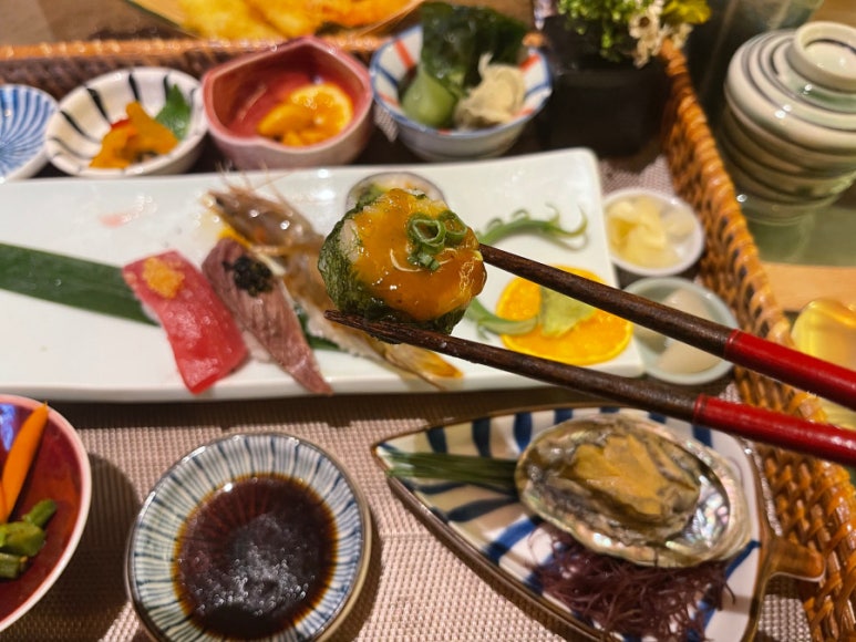 스시화랑 이미지