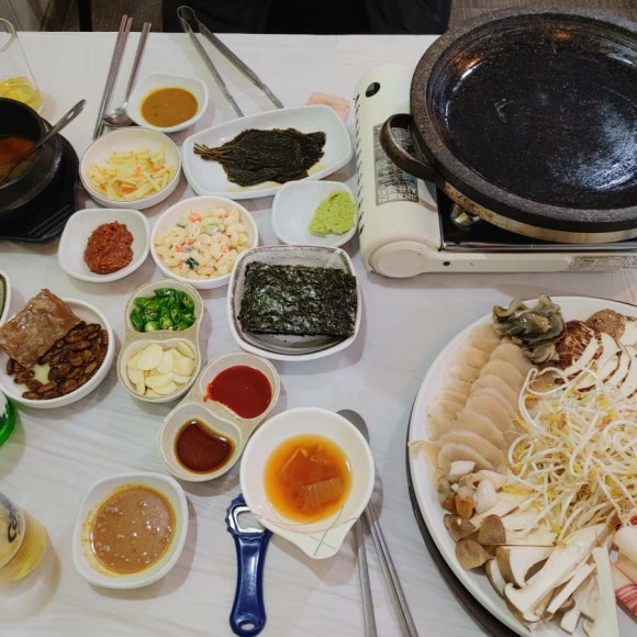 용팔이포차 이미지