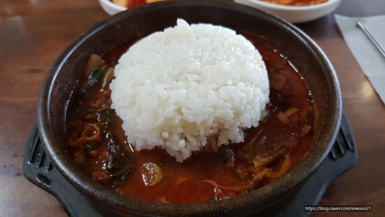 옛날소고기국밥 이미지