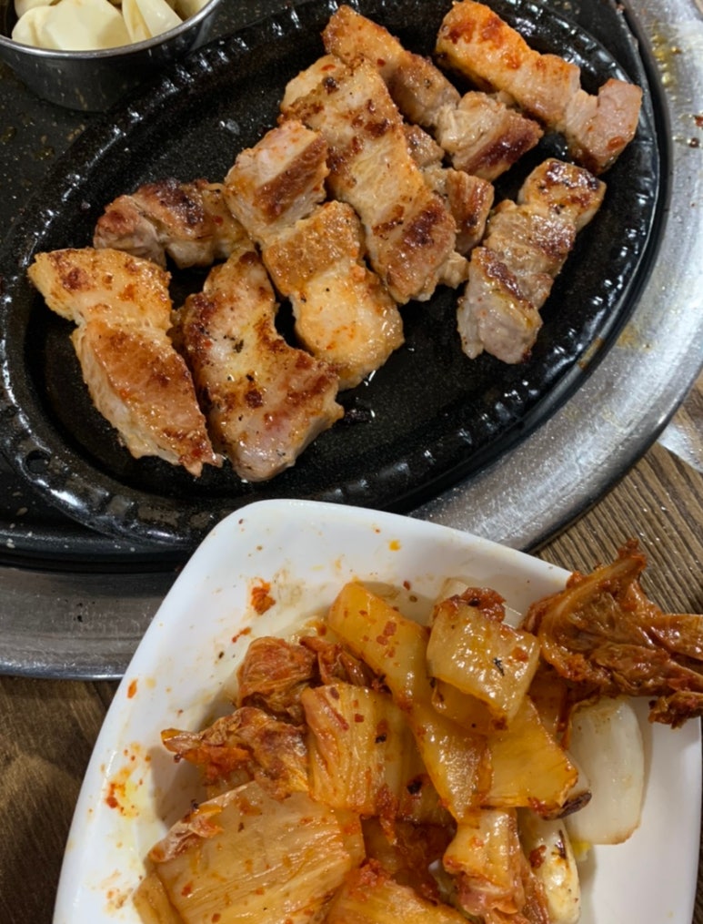 건방진오돌뼈 이미지