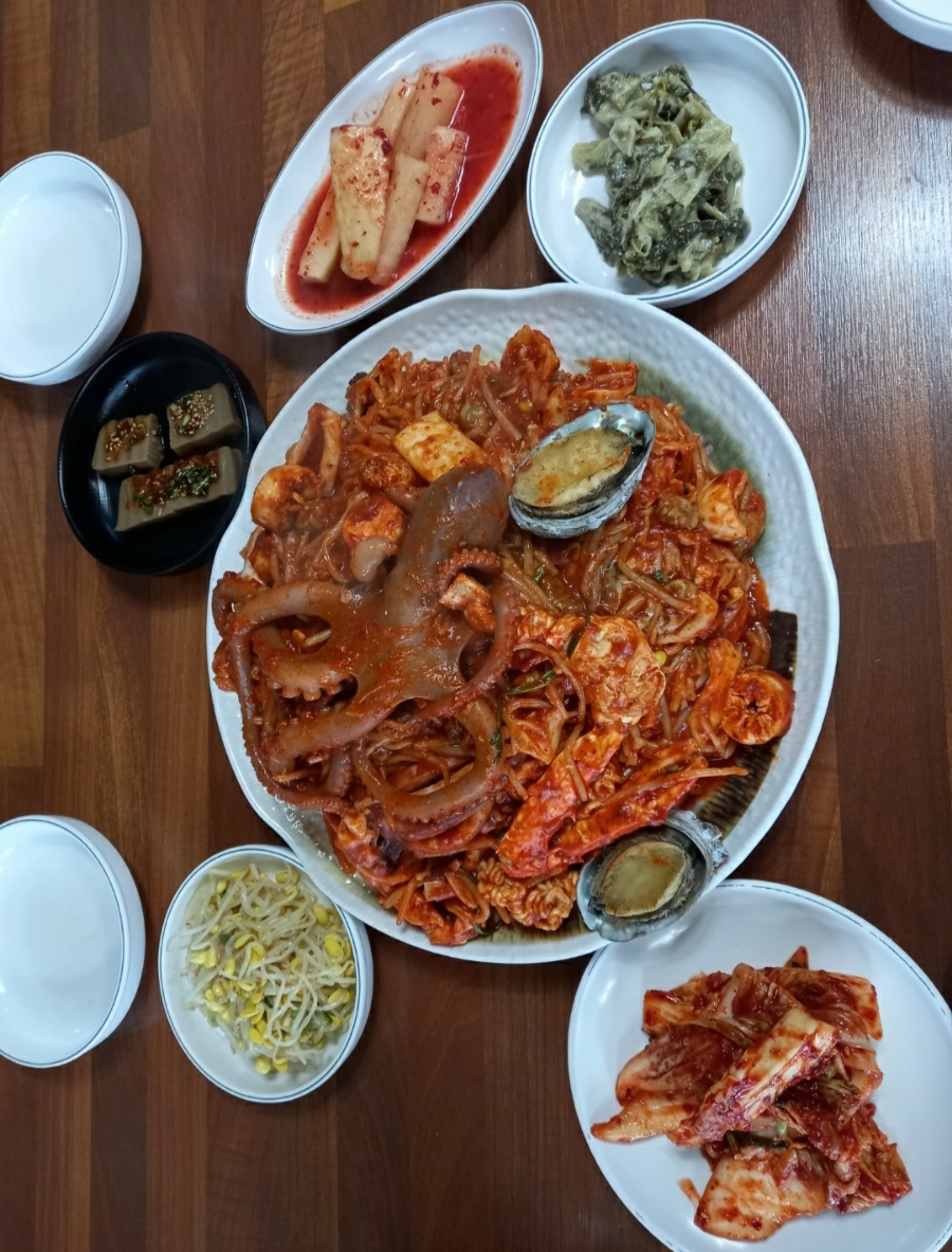 잔치마당칼국수 이미지