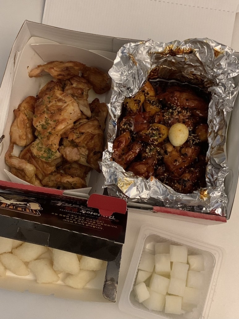 꾸브라꼬숯불두마리치킨 진주시청점 이미지