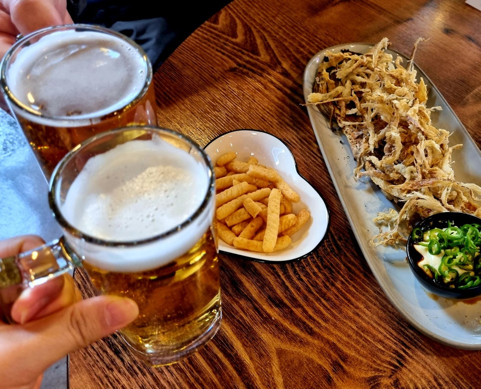 달빛아래 맥주한잔 이미지