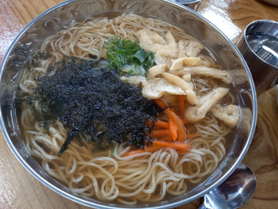 옛날밀국수 이미지