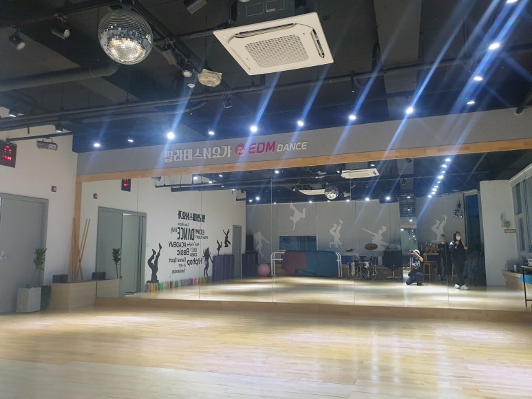 이디엠댄스 이미지