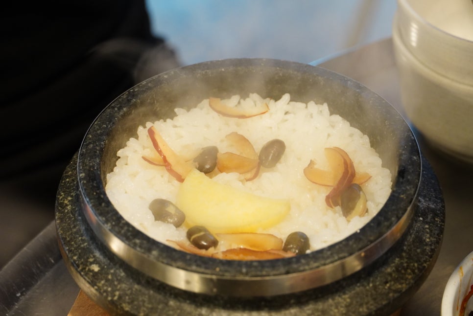 감탄돼지 이미지