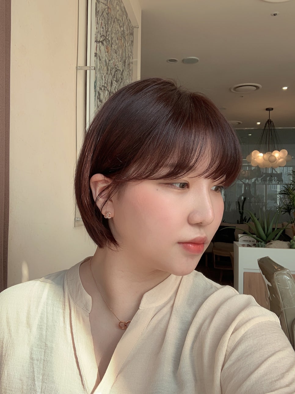 여성실루엣 이미지
