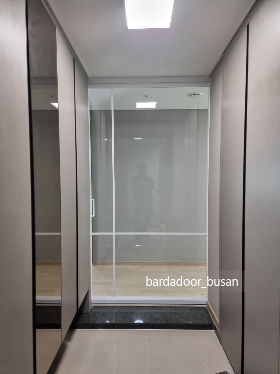 디자인디바인드 이미지