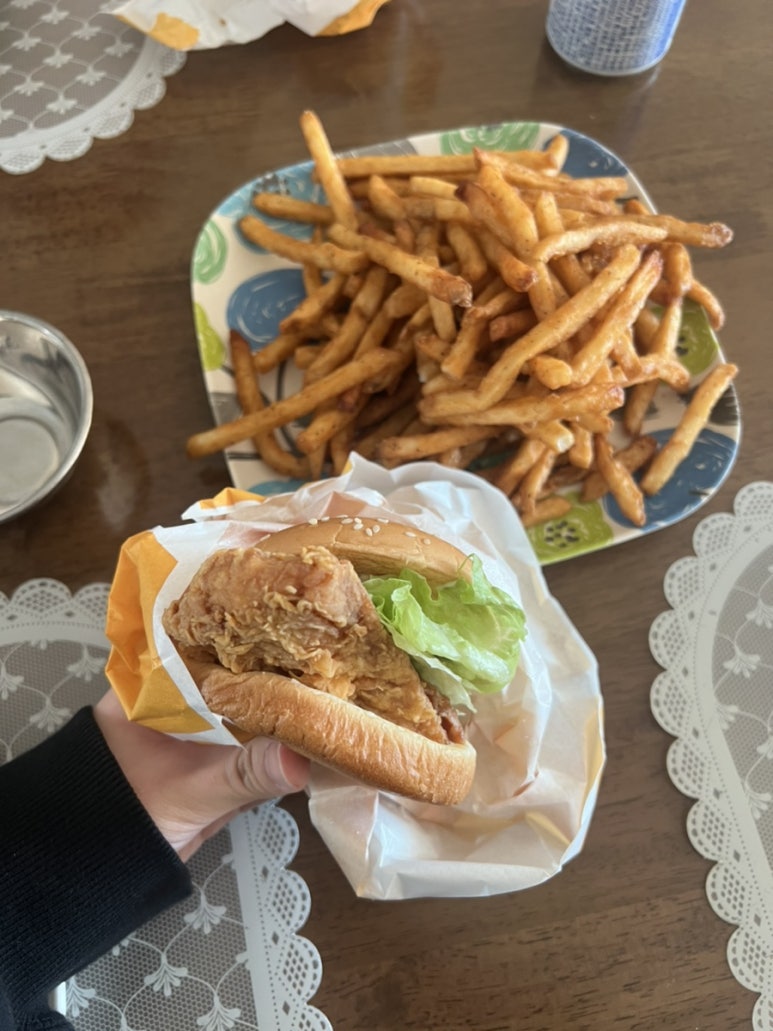 맘스터치옥동점 이미지