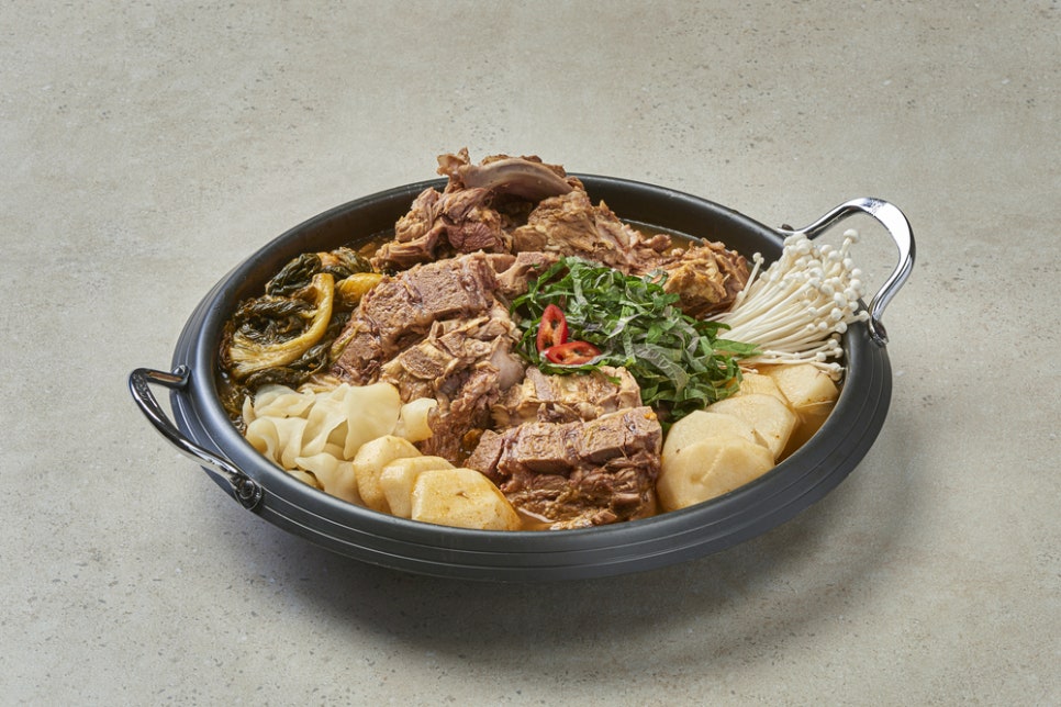 얼큰이 순대국 감자탕 이미지