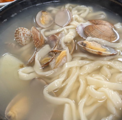금손팥칼국수 이미지