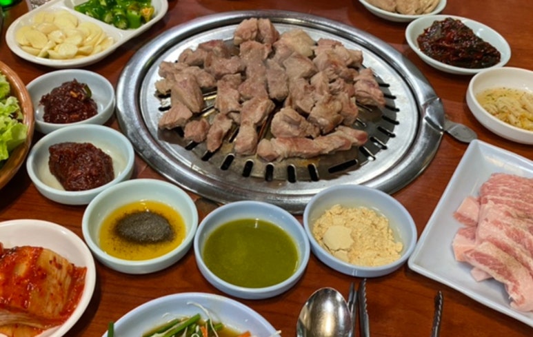 모두랑 주먹고기 이미지