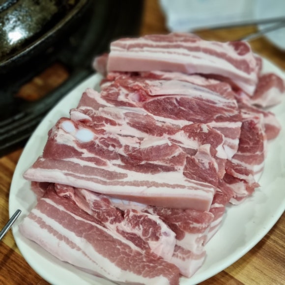 준주인삼도야지 이미지