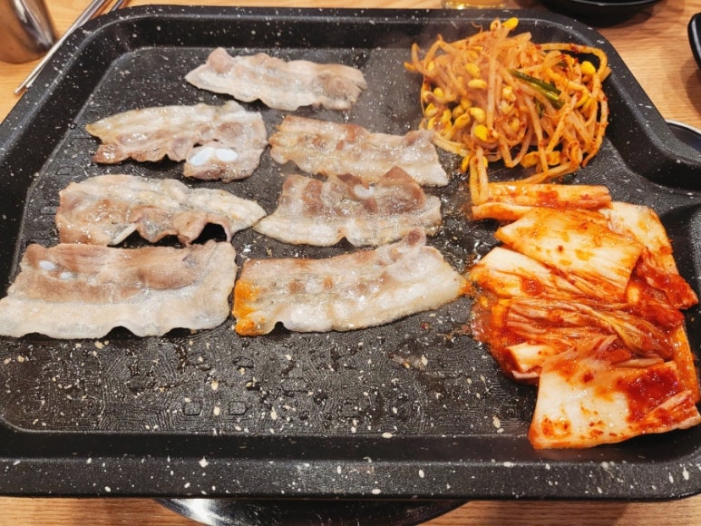 울랄라대패삼겹 이미지