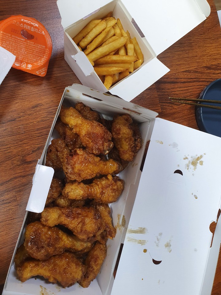 교촌치킨 방배1호점 이미지