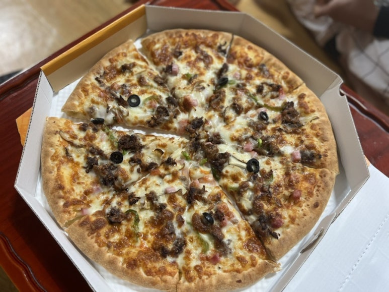 홍주임실치즈피자 이미지