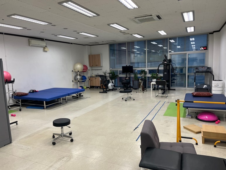 뉴힐링라이프재활운동센터안양 이미지