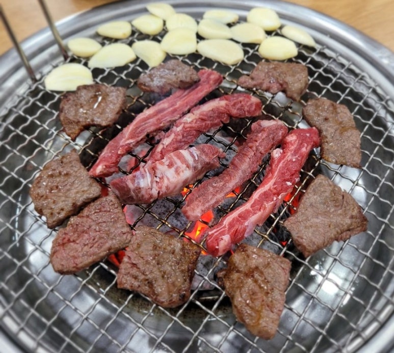 정원한우숯불식육 이미지