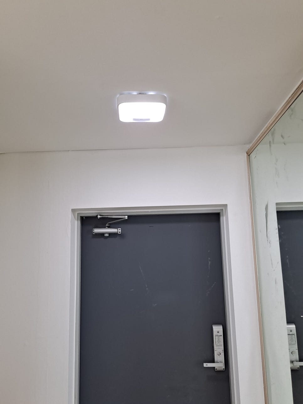 스마트엘이디전기조명 이미지