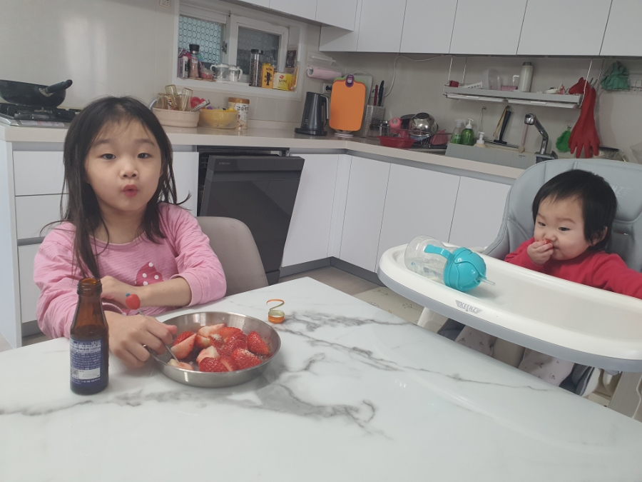 성민청과 이미지
