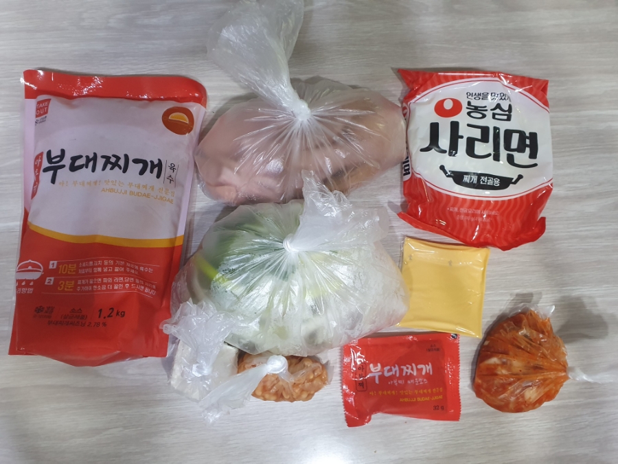 아찌부대찌개 이미지