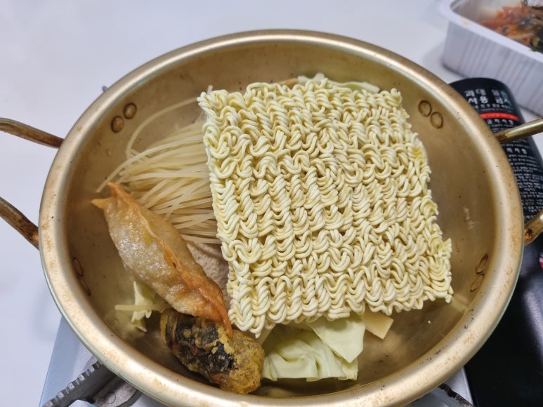 심퉁즉석떡볶이 이미지