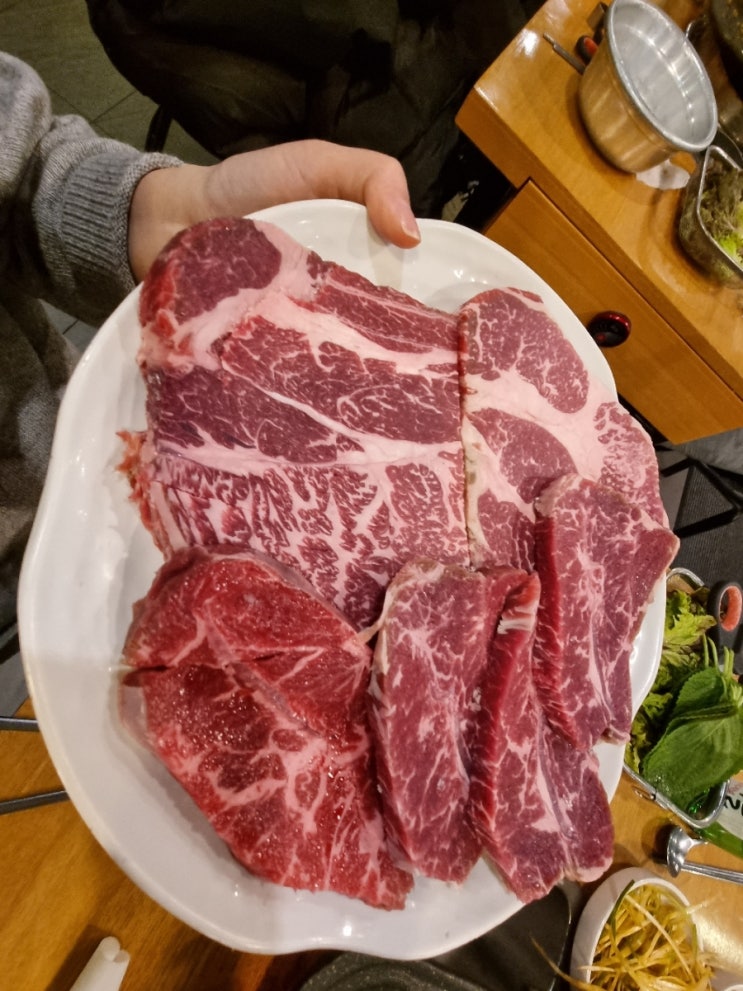 육품달 이미지