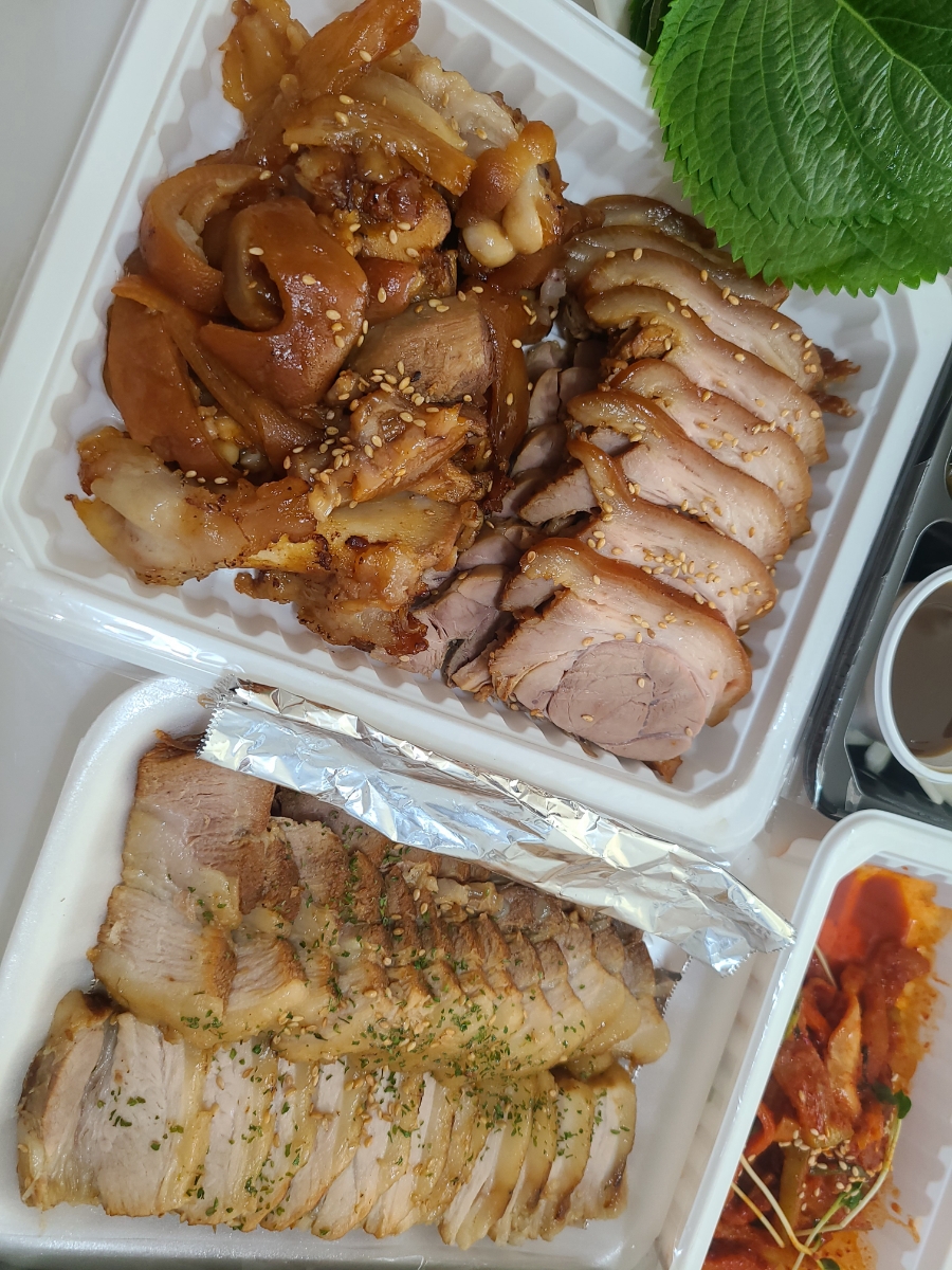 쫄면주는족발 이미지