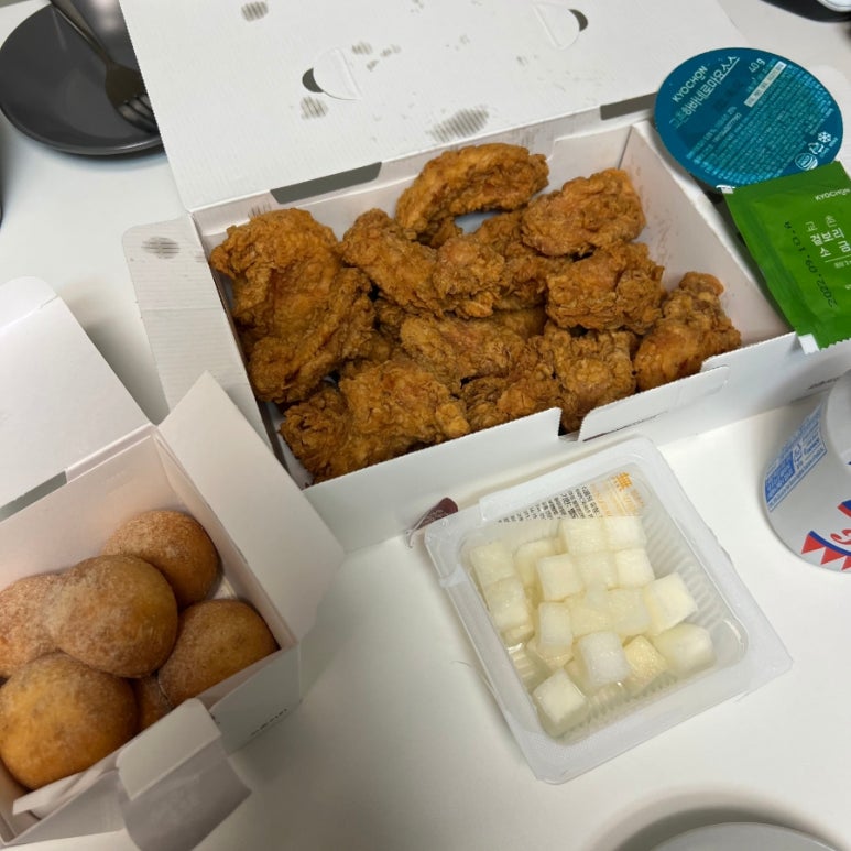 교촌치킨화곡 이미지