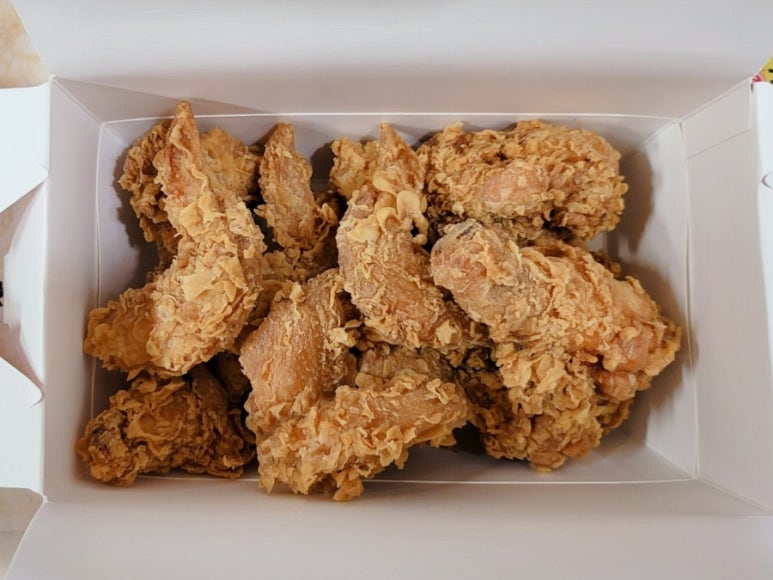 큐큐치킨 이미지